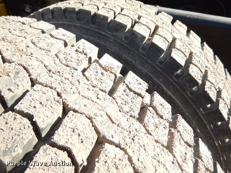 image for item GB9628 2009 Kenworth W900 semi truck