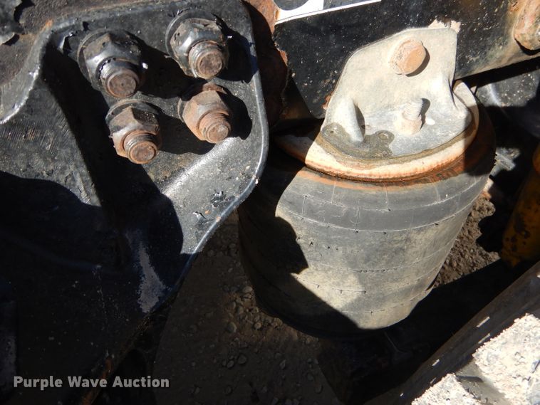 image for item GB9628 2009 Kenworth W900 semi truck