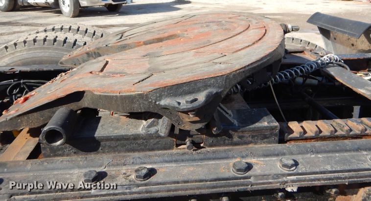 image for item GB9628 2009 Kenworth W900 semi truck