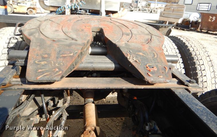 image for item GB9628 2009 Kenworth W900 semi truck