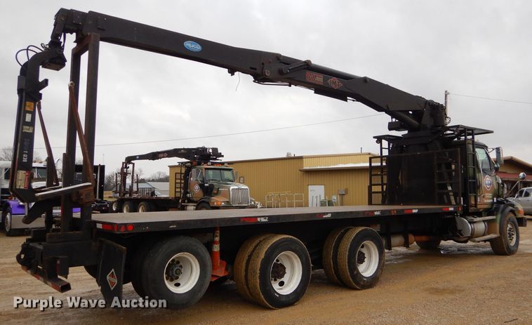 image for item GB9648 2002 Western Star 4900 crane truck