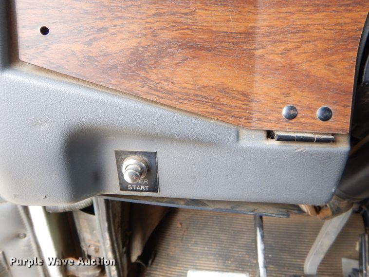 image for item GB9648 2002 Western Star 4900 crane truck