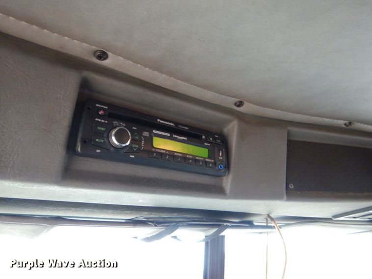 image for item GB9648 2002 Western Star 4900 crane truck