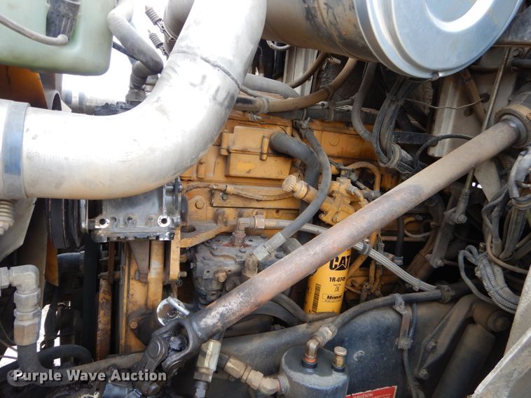 image for item GB9648 2002 Western Star 4900 crane truck