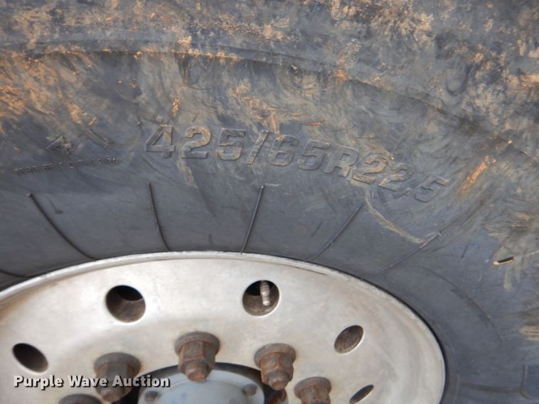 image for item GB9648 2002 Western Star 4900 crane truck