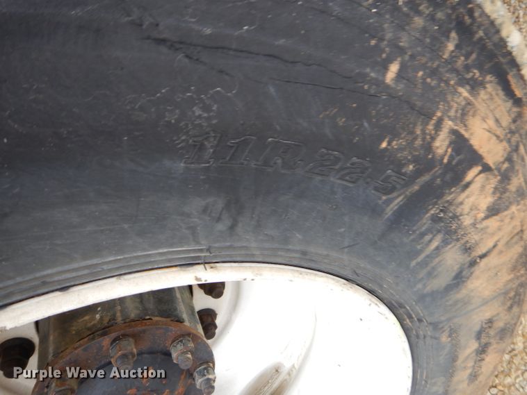 image for item GB9648 2002 Western Star 4900 crane truck