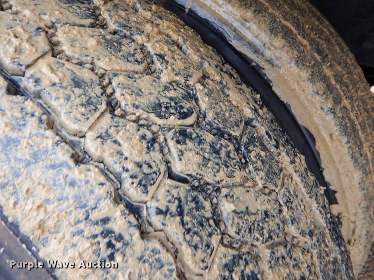 image for item GB9648 2002 Western Star 4900 crane truck