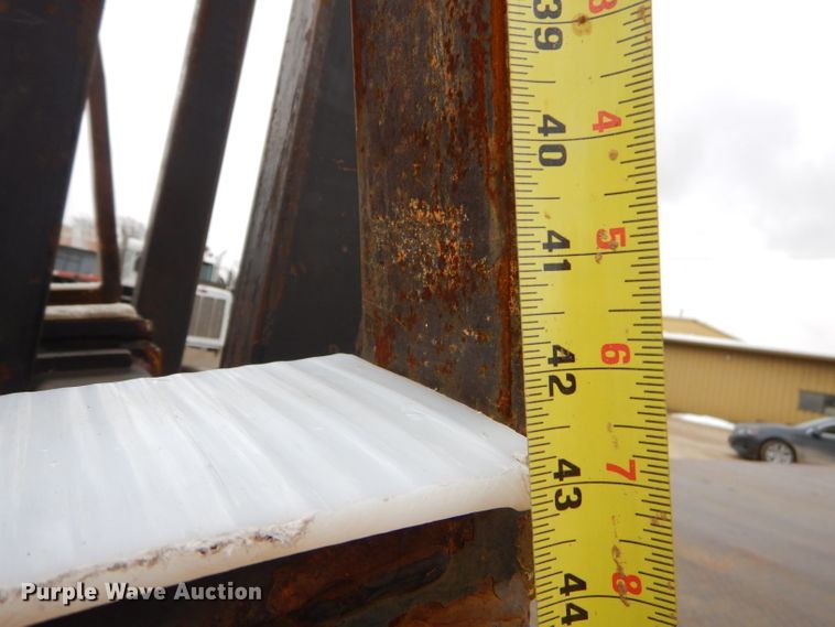 image for item GB9648 2002 Western Star 4900 crane truck