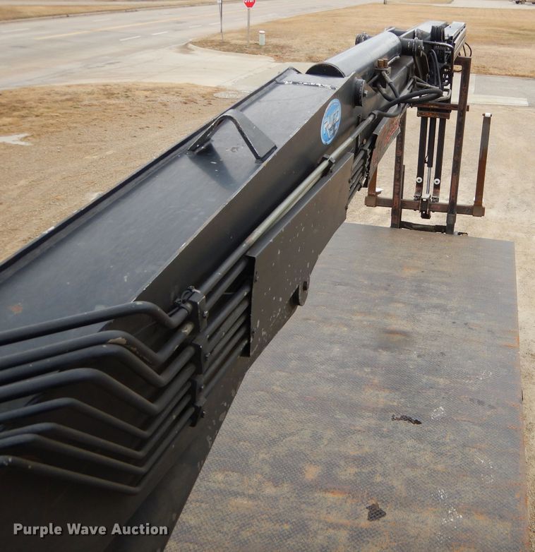 image for item GB9648 2002 Western Star 4900 crane truck