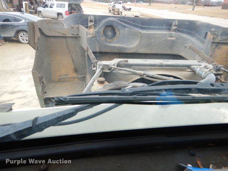 image for item GB9649 2003 Western Star 4900SA crane truck