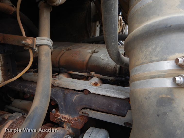 image for item GB9649 2003 Western Star 4900SA crane truck