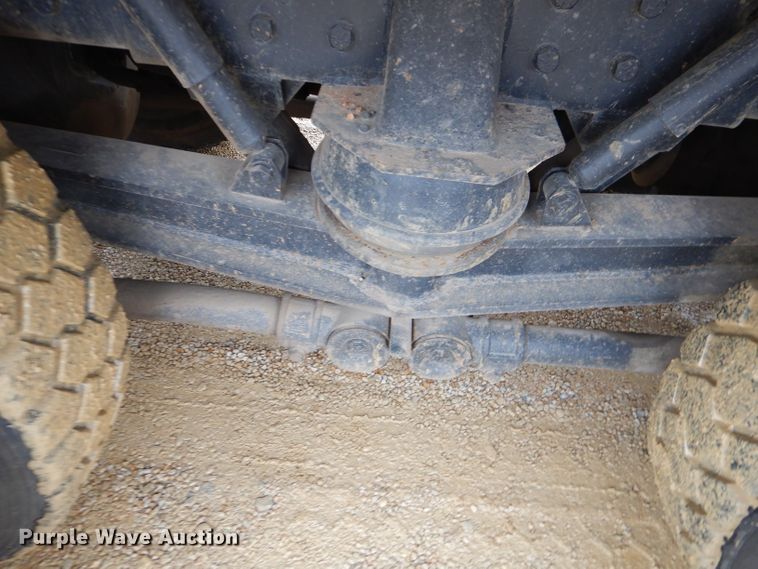 image for item GB9649 2003 Western Star 4900SA crane truck