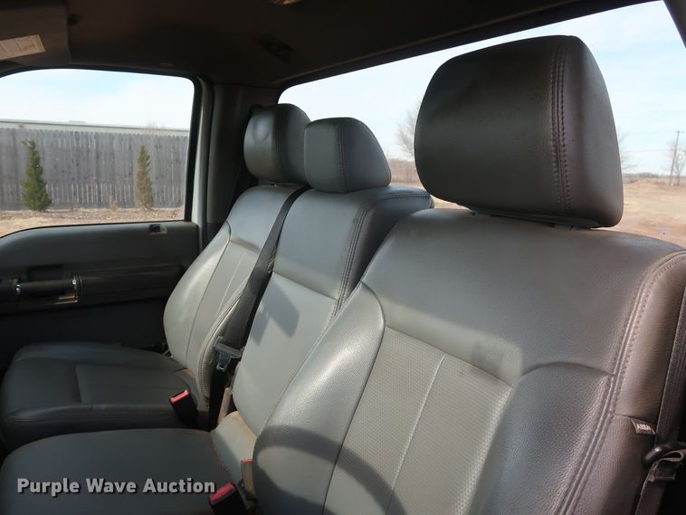 image for item GD9914 2012 Ford F550 Super Duty XL truck cab and chassis