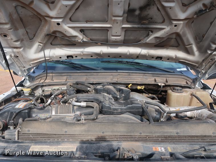 image for item GD9914 2012 Ford F550 Super Duty XL truck cab and chassis