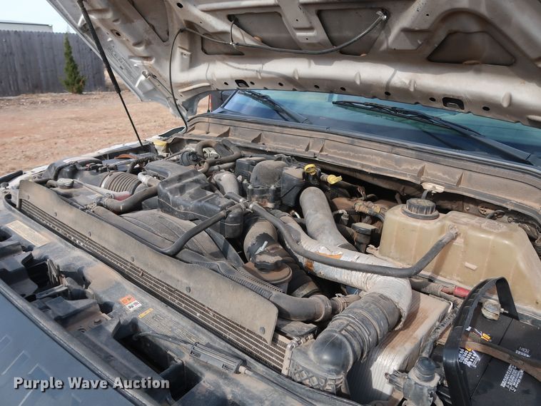 image for item GD9914 2012 Ford F550 Super Duty XL truck cab and chassis