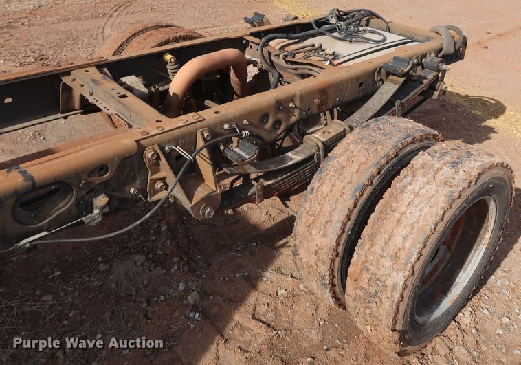 image for item GD9914 2012 Ford F550 Super Duty XL truck cab and chassis