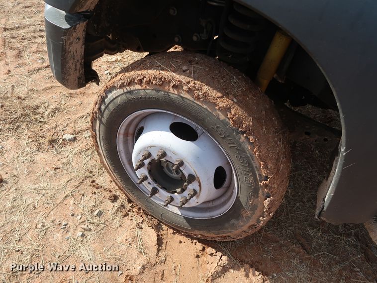 image for item GD9914 2012 Ford F550 Super Duty XL truck cab and chassis