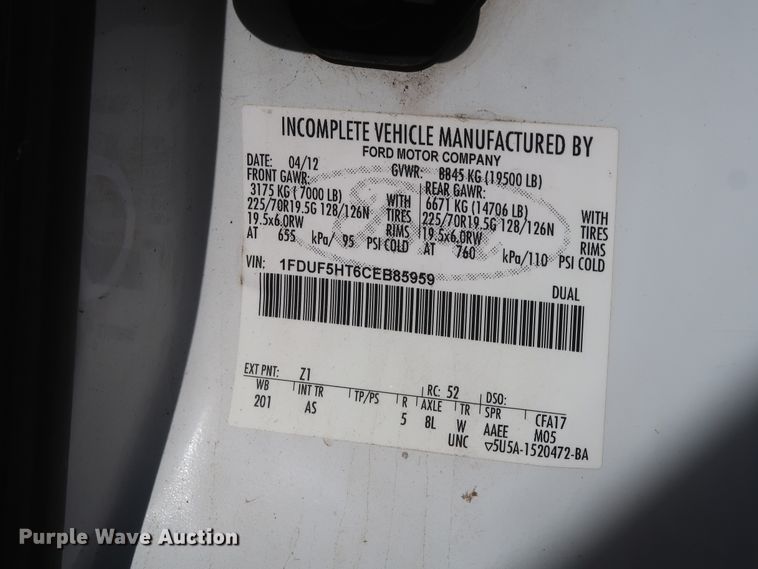 image for item GD9914 2012 Ford F550 Super Duty XL truck cab and chassis