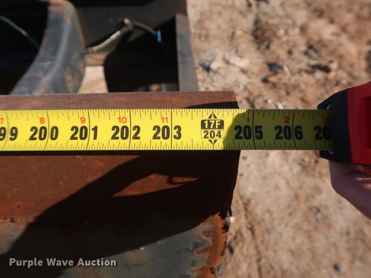 image for item GD9915 1983 Ford 8000 truck cab and chassis