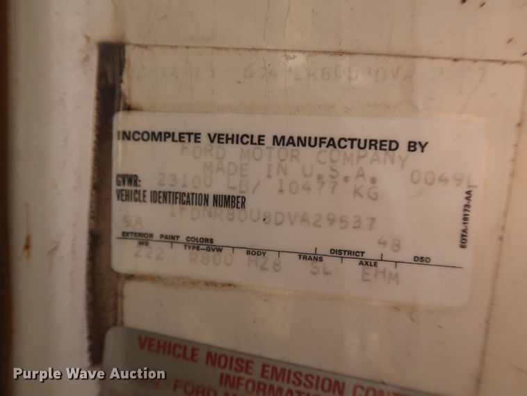 image for item GD9915 1983 Ford 8000 truck cab and chassis