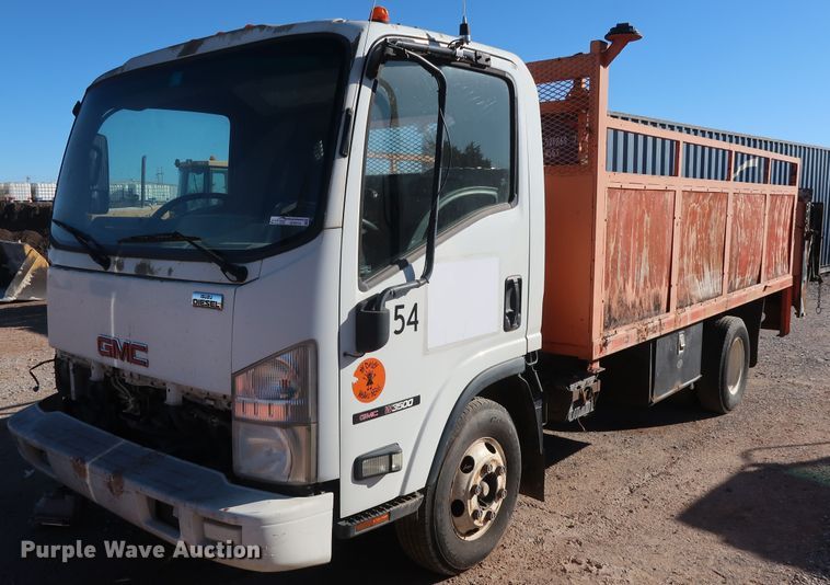 image for item GD9916 2008 GMC W4500 flatbed truck