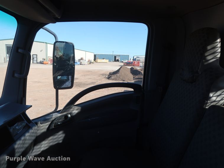 image for item GD9916 2008 GMC W4500 flatbed truck