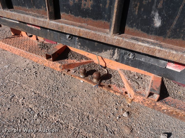 image for item GD9916 2008 GMC W4500 flatbed truck