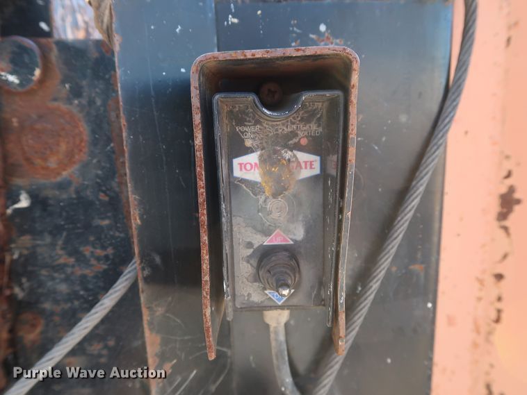 image for item GD9916 2008 GMC W4500 flatbed truck