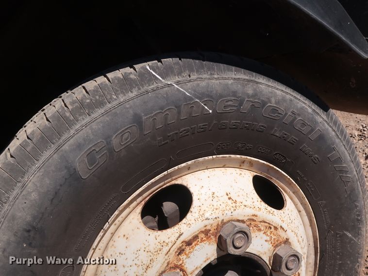 image for item GD9916 2008 GMC W4500 flatbed truck