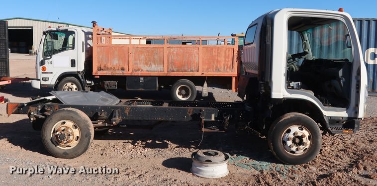 image for item GD9918 2008 GMC W4500 truck cab and chassis