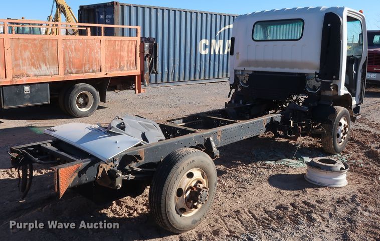 image for item GD9918 2008 GMC W4500 truck cab and chassis