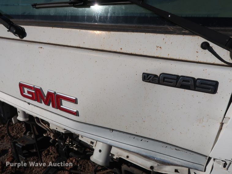 image for item GD9918 2008 GMC W4500 truck cab and chassis