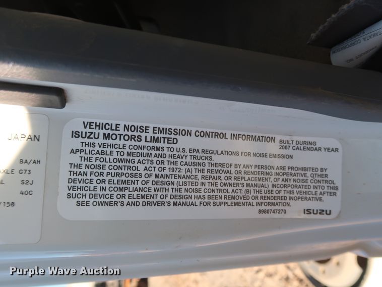 image for item GD9918 2008 GMC W4500 truck cab and chassis