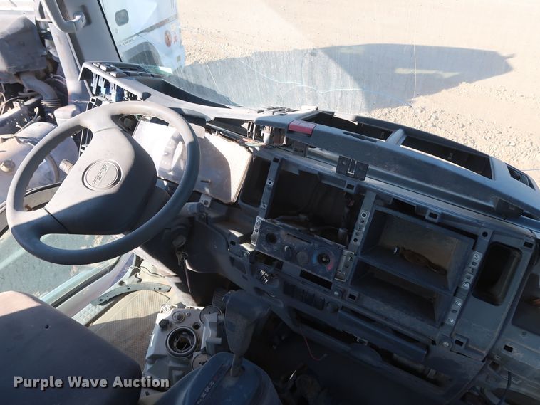 image for item GD9919 2012 Isuzu NPR HD truck cab and chassis