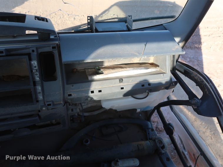 image for item GD9919 2012 Isuzu NPR HD truck cab and chassis