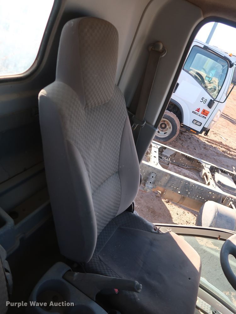 image for item GD9919 2012 Isuzu NPR HD truck cab and chassis