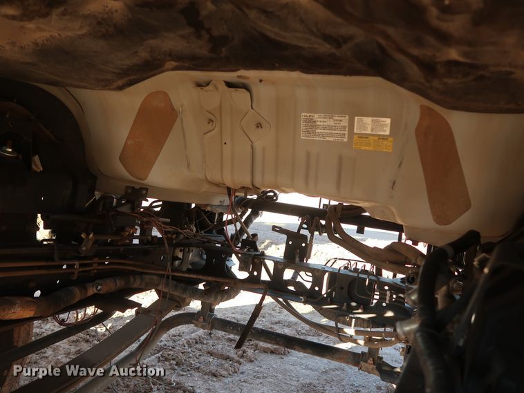 image for item GD9919 2012 Isuzu NPR HD truck cab and chassis