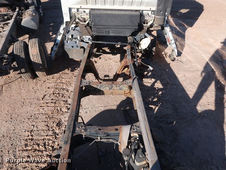 image for item GD9919 2012 Isuzu NPR HD truck cab and chassis