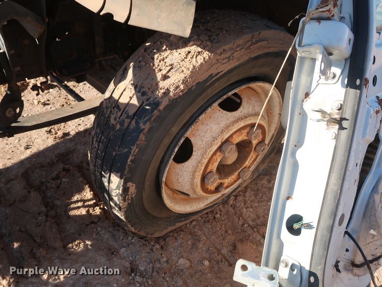 image for item GD9919 2012 Isuzu NPR HD truck cab and chassis