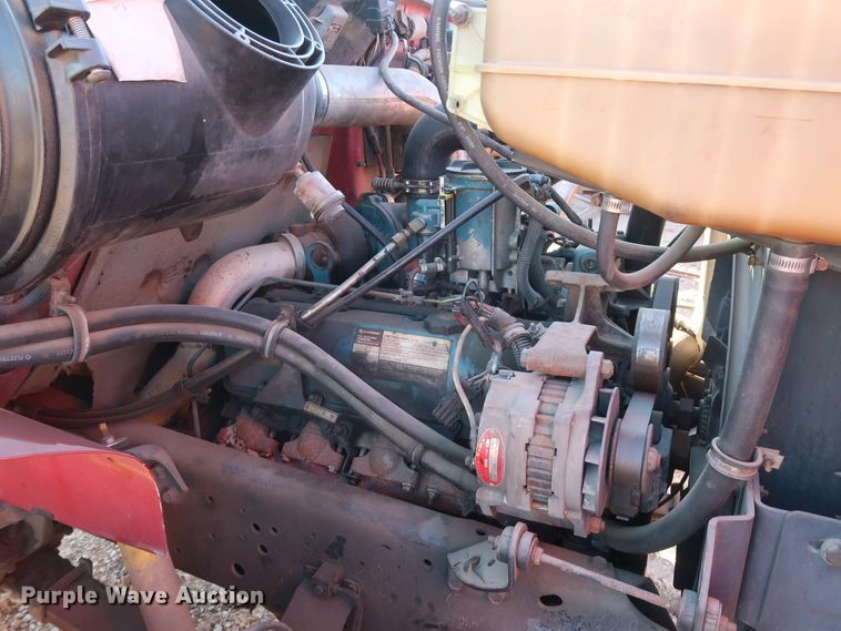 image for item GD9920 1996 International 4700 truck cab and chassis