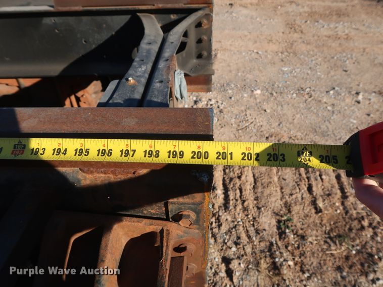 image for item GD9920 1996 International 4700 truck cab and chassis