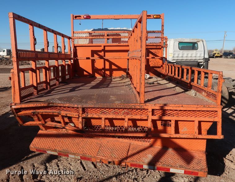 image for item GD9921 2015 Isuzu NPR flatbed truck