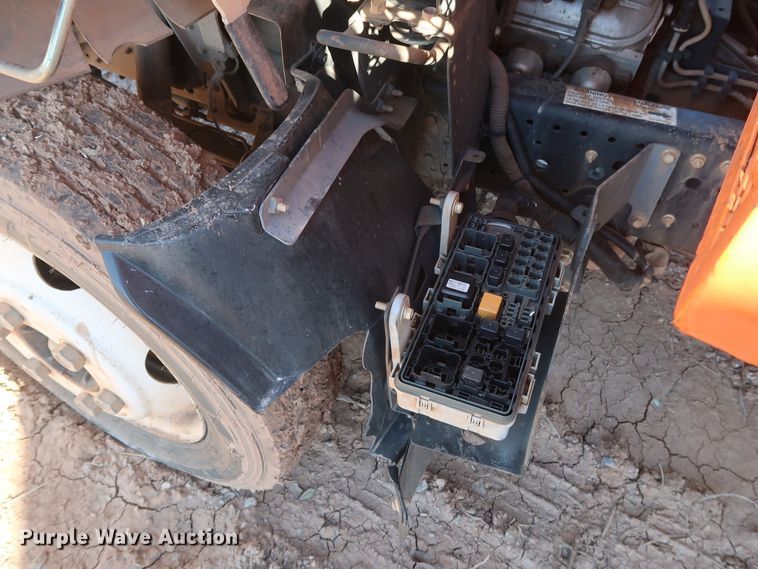 image for item GD9921 2015 Isuzu NPR flatbed truck