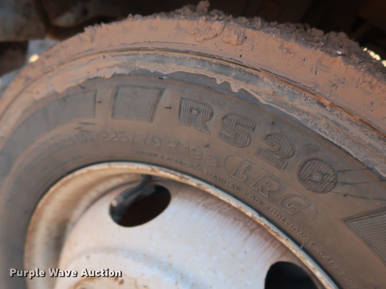 image for item GD9921 2015 Isuzu NPR flatbed truck