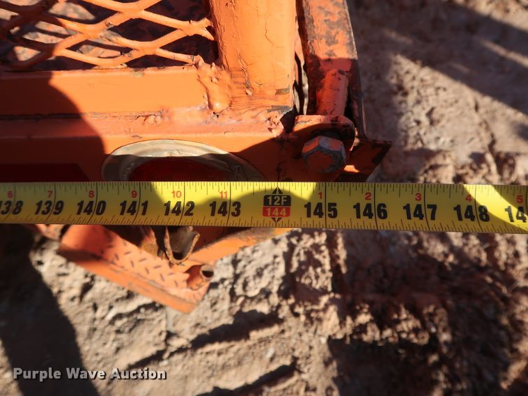 image for item GD9921 2015 Isuzu NPR flatbed truck