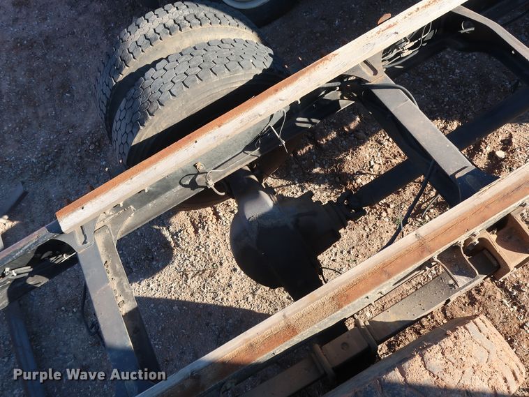 image for item GD9923 2006 Hino 268 truck cab and chassis