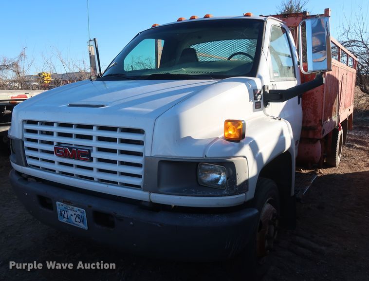 image for item GD9926 2008 GMC C5500 flatbed truck