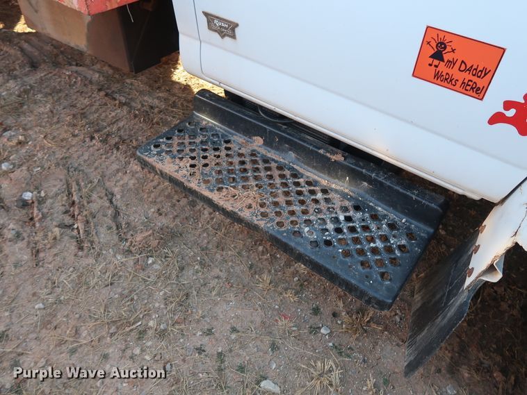 image for item GD9926 2008 GMC C5500 flatbed truck