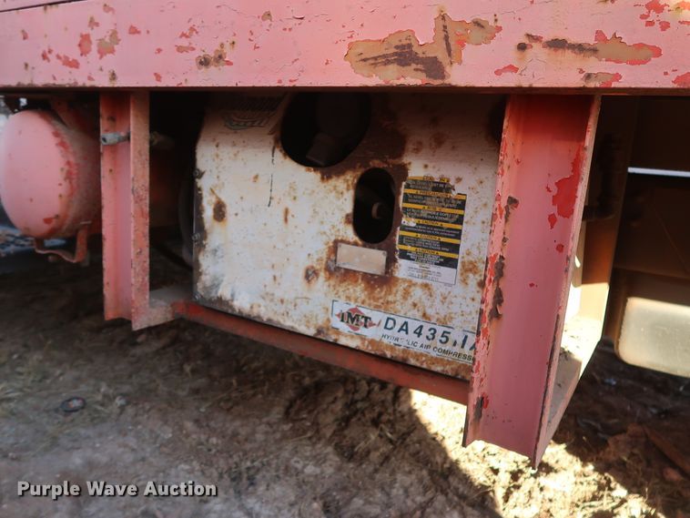 image for item GD9926 2008 GMC C5500 flatbed truck