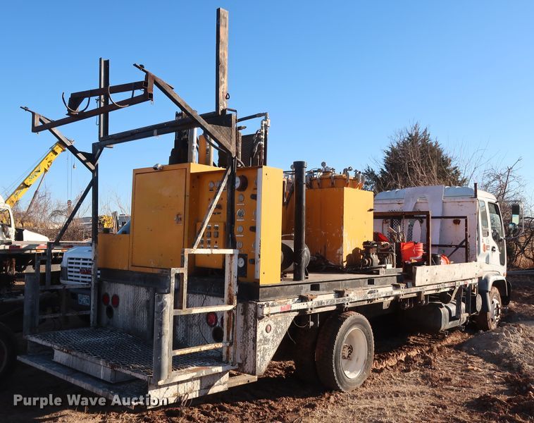 image for item GD9927 2002 GMC T6500 paint striper truck